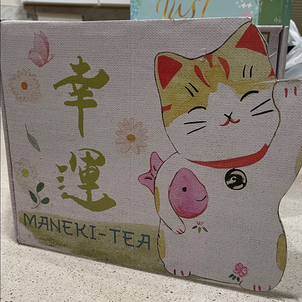 Lucky Cat Tea Set with Bamboo Handle - Picture 3 of 5